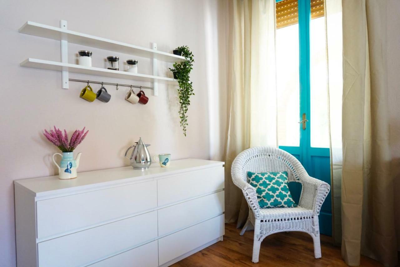 Villa Aurelia -Seafront Apartment With Patio Flumini di Quartu Exterior photo