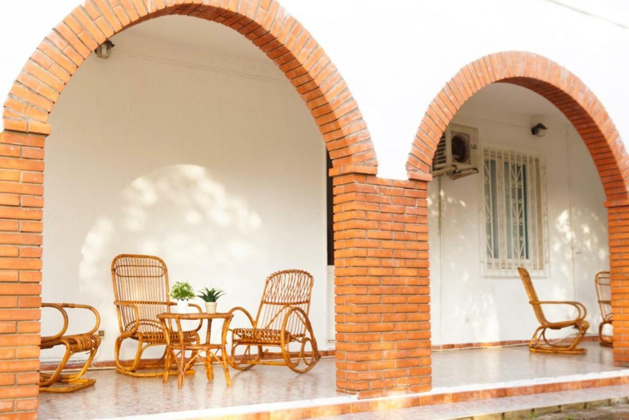 Villa Aurelia -Seafront Apartment With Patio Flumini di Quartu Exterior photo